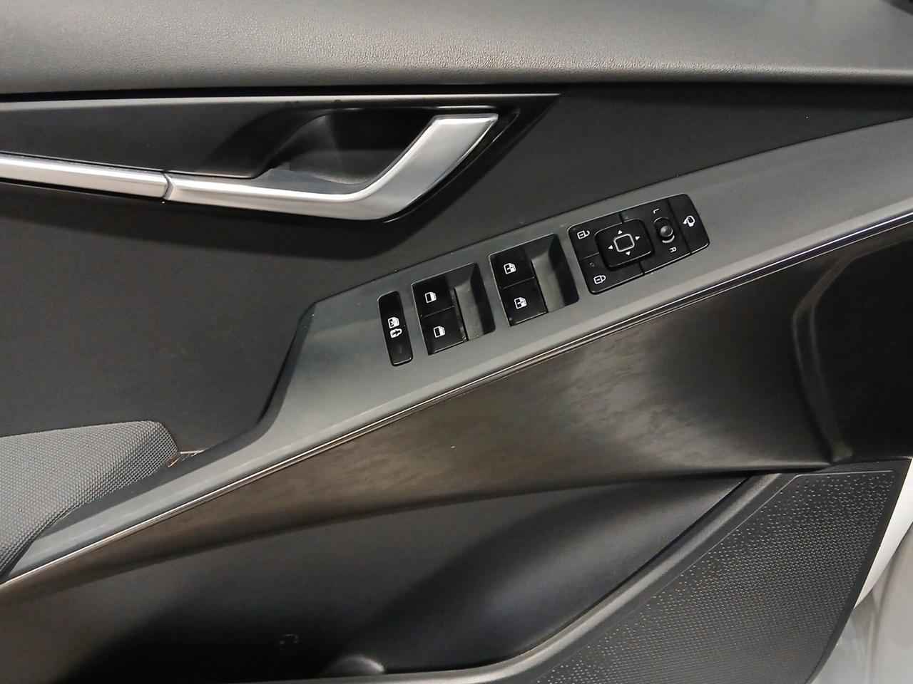 Kia Niro 1.6 GDi DCT HEV Evolution 141CV