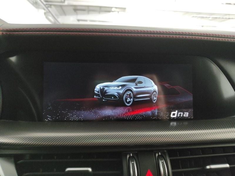 ALFA ROMEO Stelvio - Stelvio 2.0 Turbo 280 CV AT8 Q4 Competizione