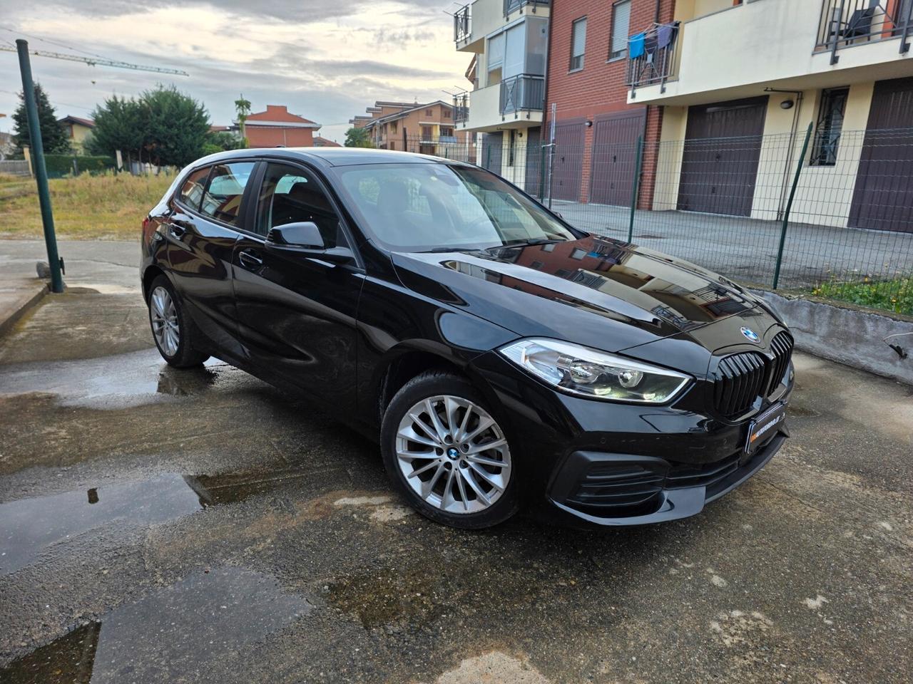 Bmw 116 116d 5p. Advantage