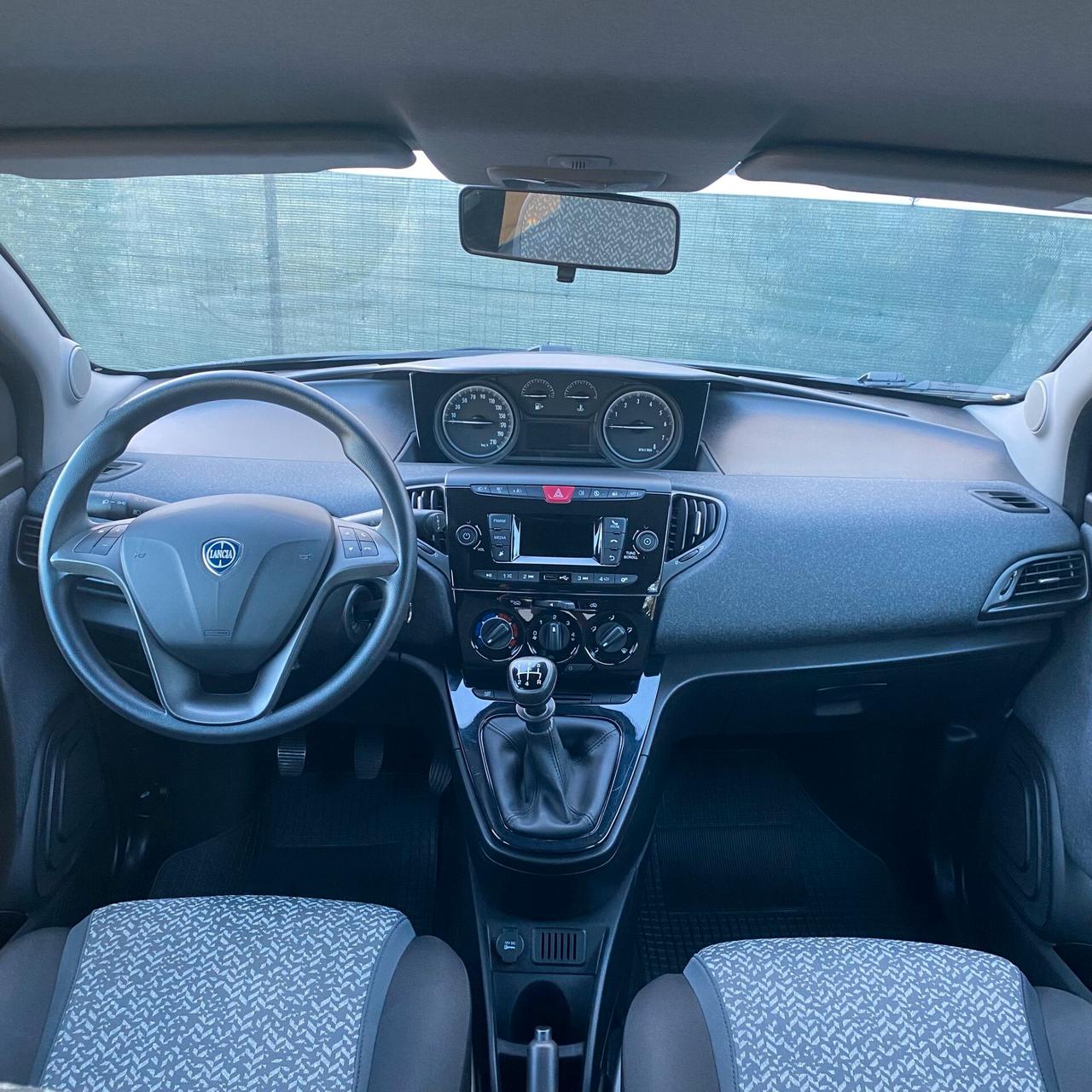 Lancia Ypsilon 1.2 69 CV 5 porte S&S Gold
