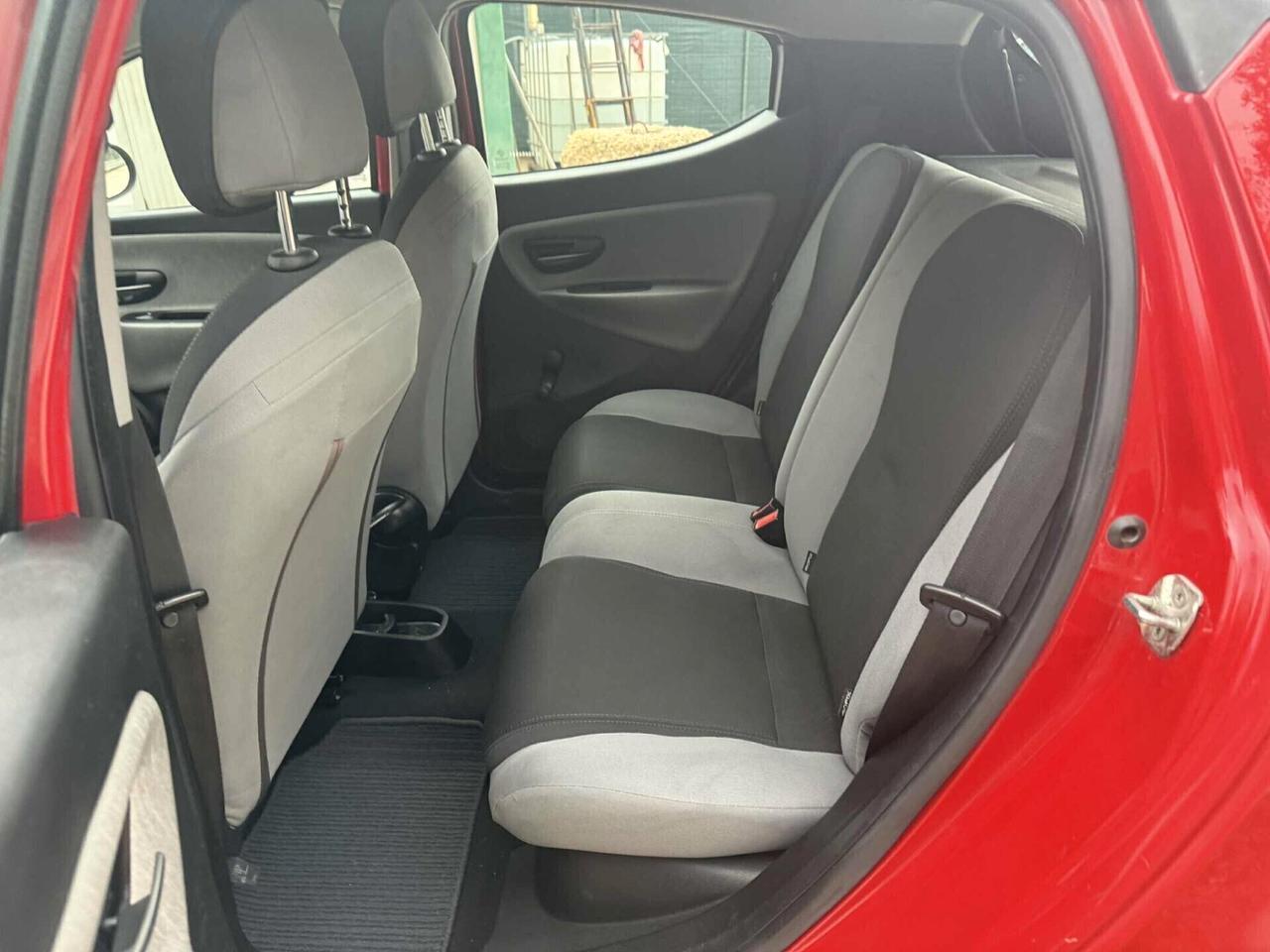 Lancia Ypsilon 1.2 69 69.000km **NEOP OK** 2013