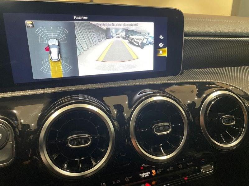 Mercedes-Benz CLA Shooting Brake 180 Sport auto