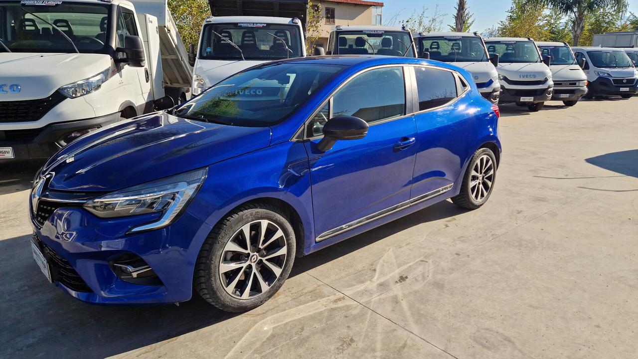 Renault Clio Full Hybrid E-Tech 145 CV 5 porte Equilibre