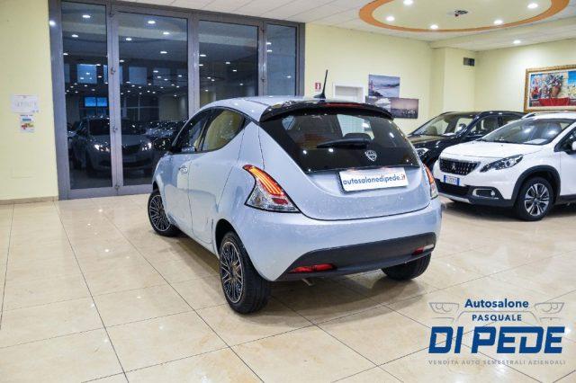 LANCIA Ypsilon 1.0 FireFly 5 porte S&S Hybrid Oro