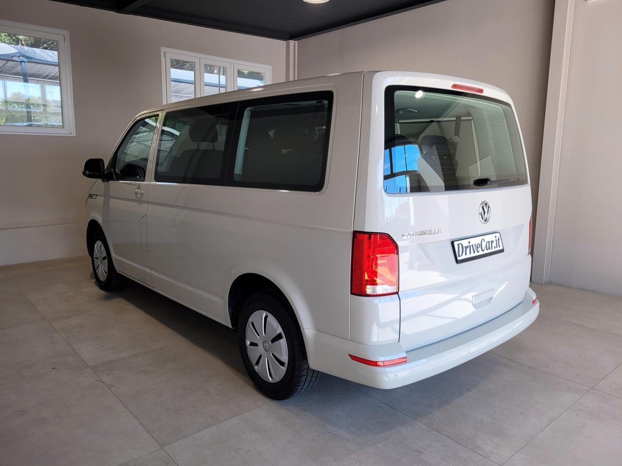 Volkswagen Caravelle 2.0 TDI 150CV 9 POSTI CARPLAY SENSORI ANT.+POST.