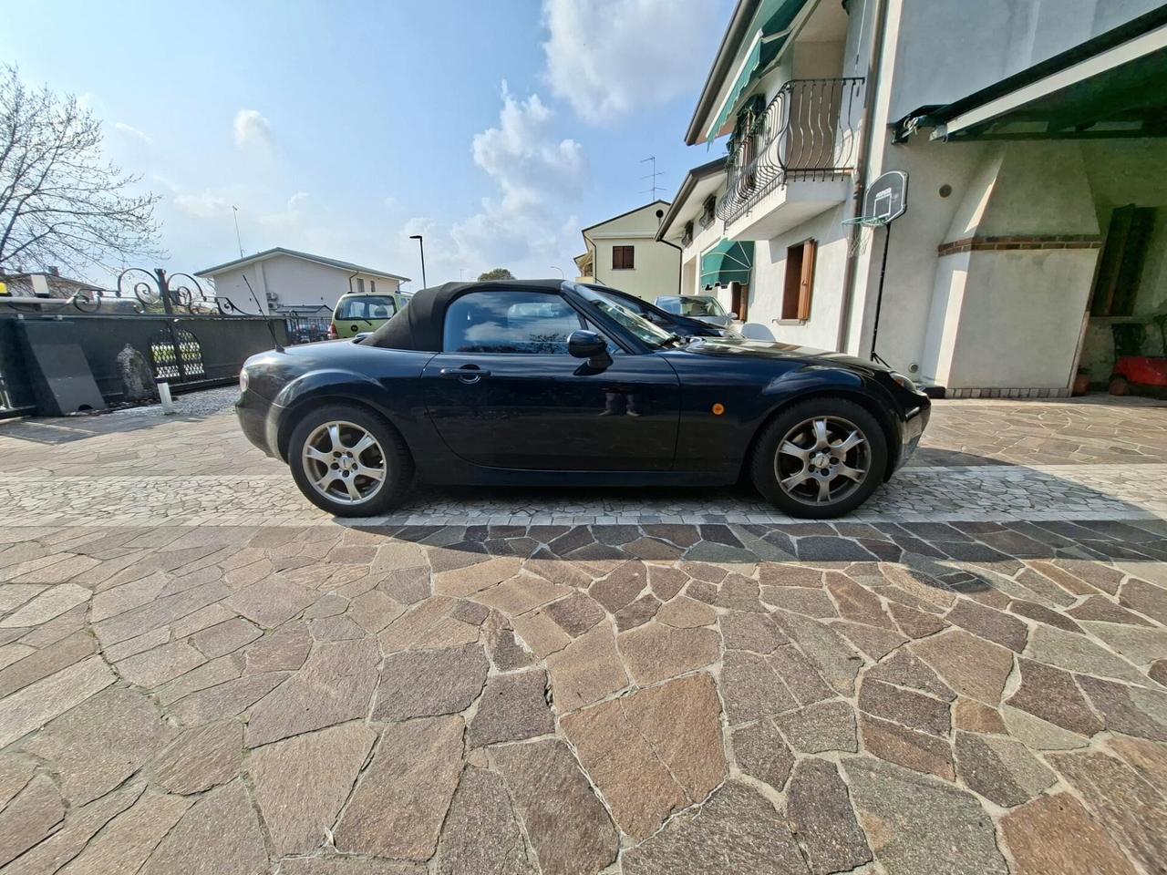 Mazda MX-5 2006