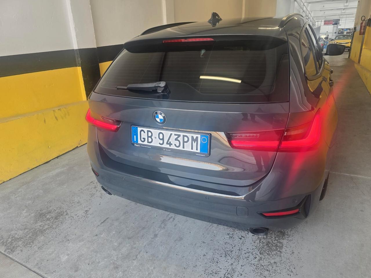Bmw 318 318d Touring IVA ESPOSTA