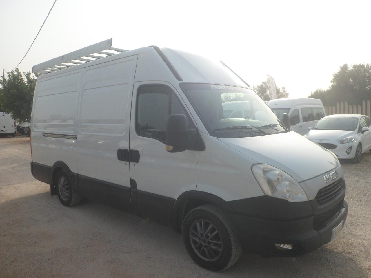 Iveco Daily 35s15 furgone medio alto
