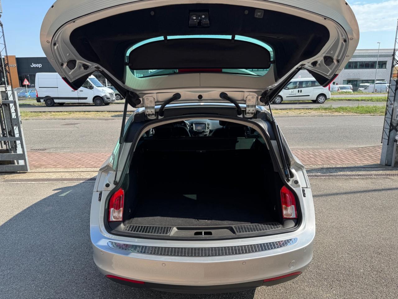 Opel Insignia 1.6 CDTI Sports Tourer. Euro 6B