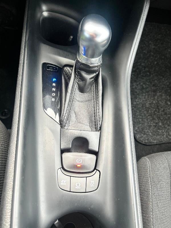 Toyota C-HR 1.8 Hybrid E-CVT Active