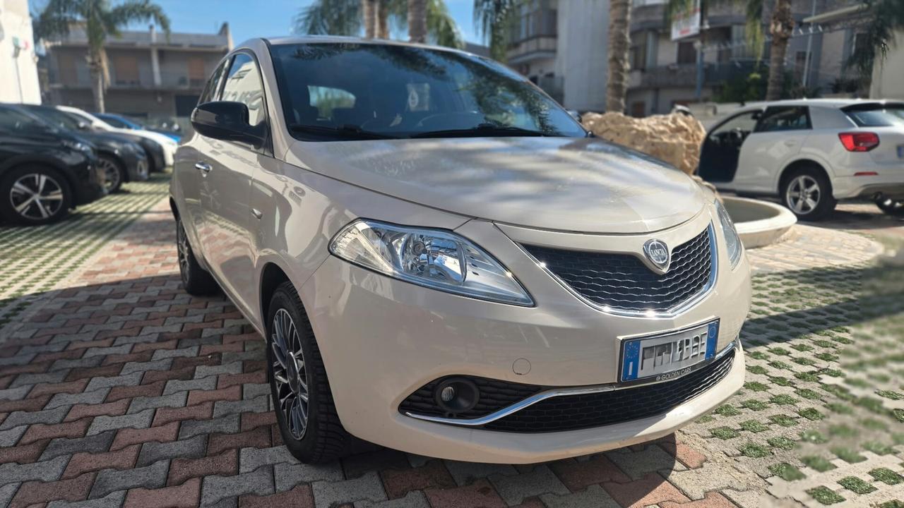 Lancia Ypsilon 1.3 mjt 95CV Opening edition S&S Uff Italy USB Lega Clima