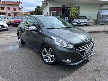 Peugeot 208 1.6 e-HDi 92 CV Stop&Start ETG6 3 porte Allure