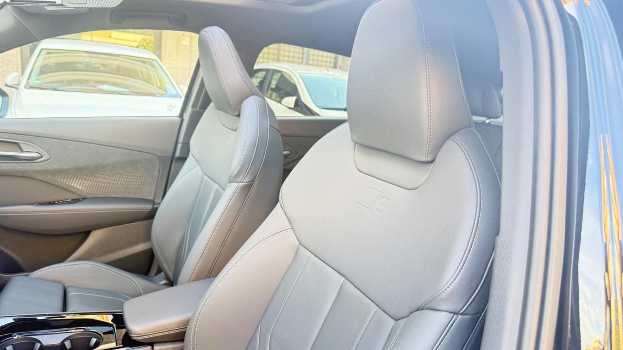 Audi Q3 SPB 35 TDI S tronic line edition MATRIX TETTO APRIBILE PACCHETTO AMBIENTE KAMERA 360 PELLE PDC