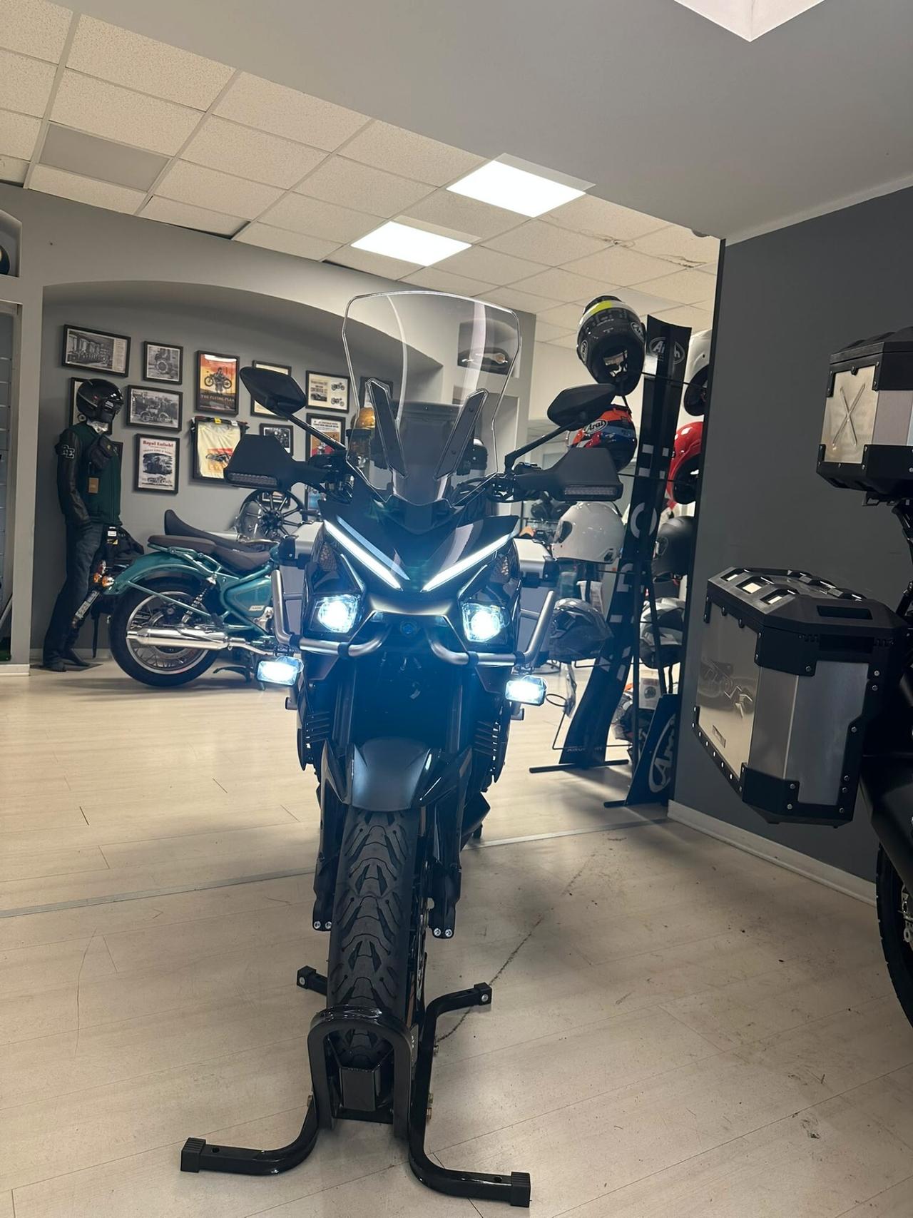 Zontes ZT 703 T gt plus