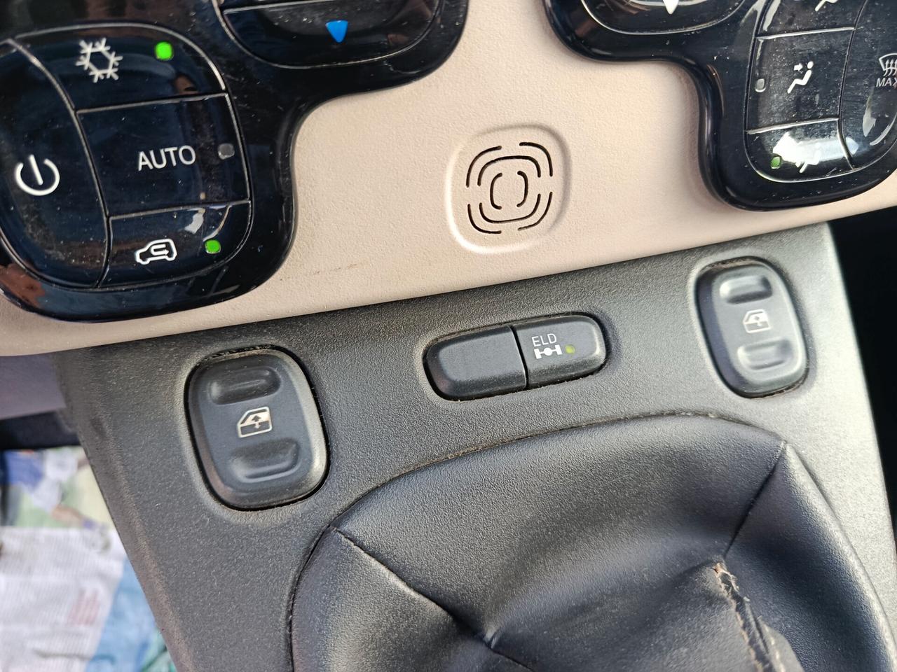 Fiat Panda 1.3 MJT 16V DPF 4x4 Climbing ELD