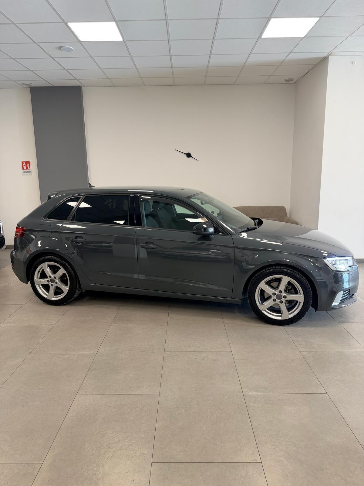 Audi A3 SPB 1.6 TDI 116 CV S tronic Sport