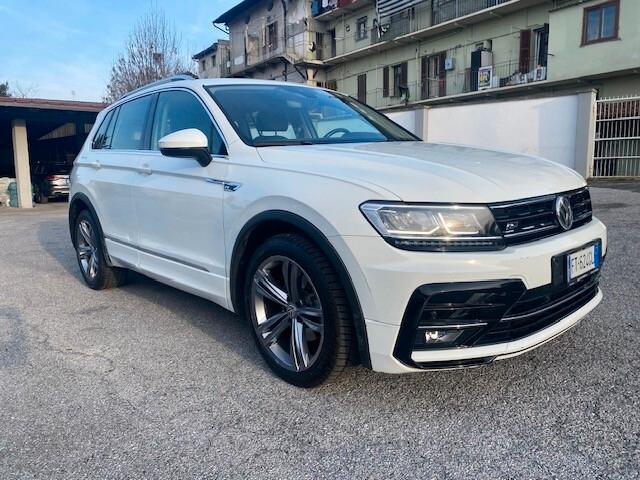 Volkswagen Tiguan 2.0 TDI DSG SPORT R-LINE 24 MESI GARANZIA