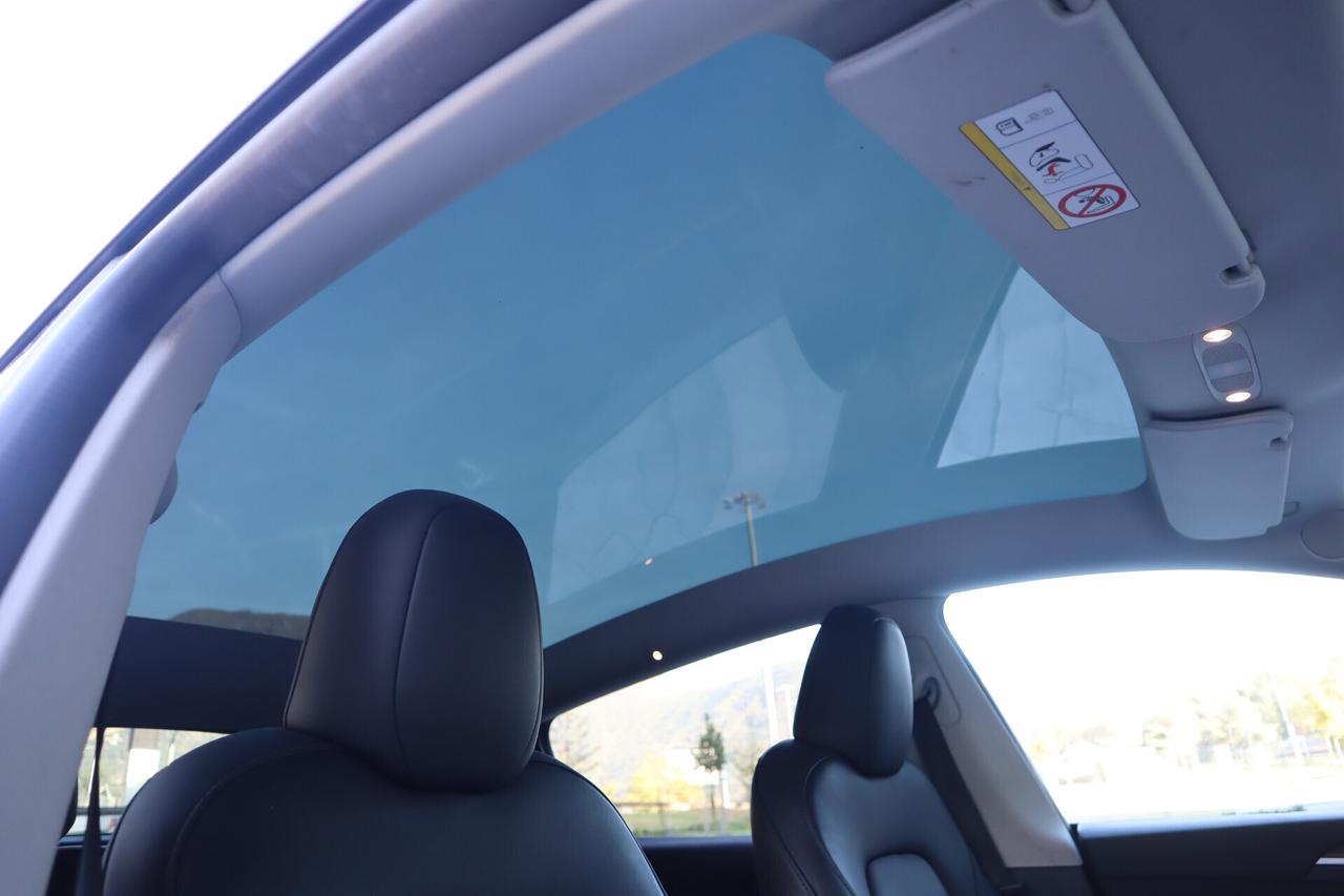 Tesla Model Y 299CV - POMPA DI CALORE - CAMERA