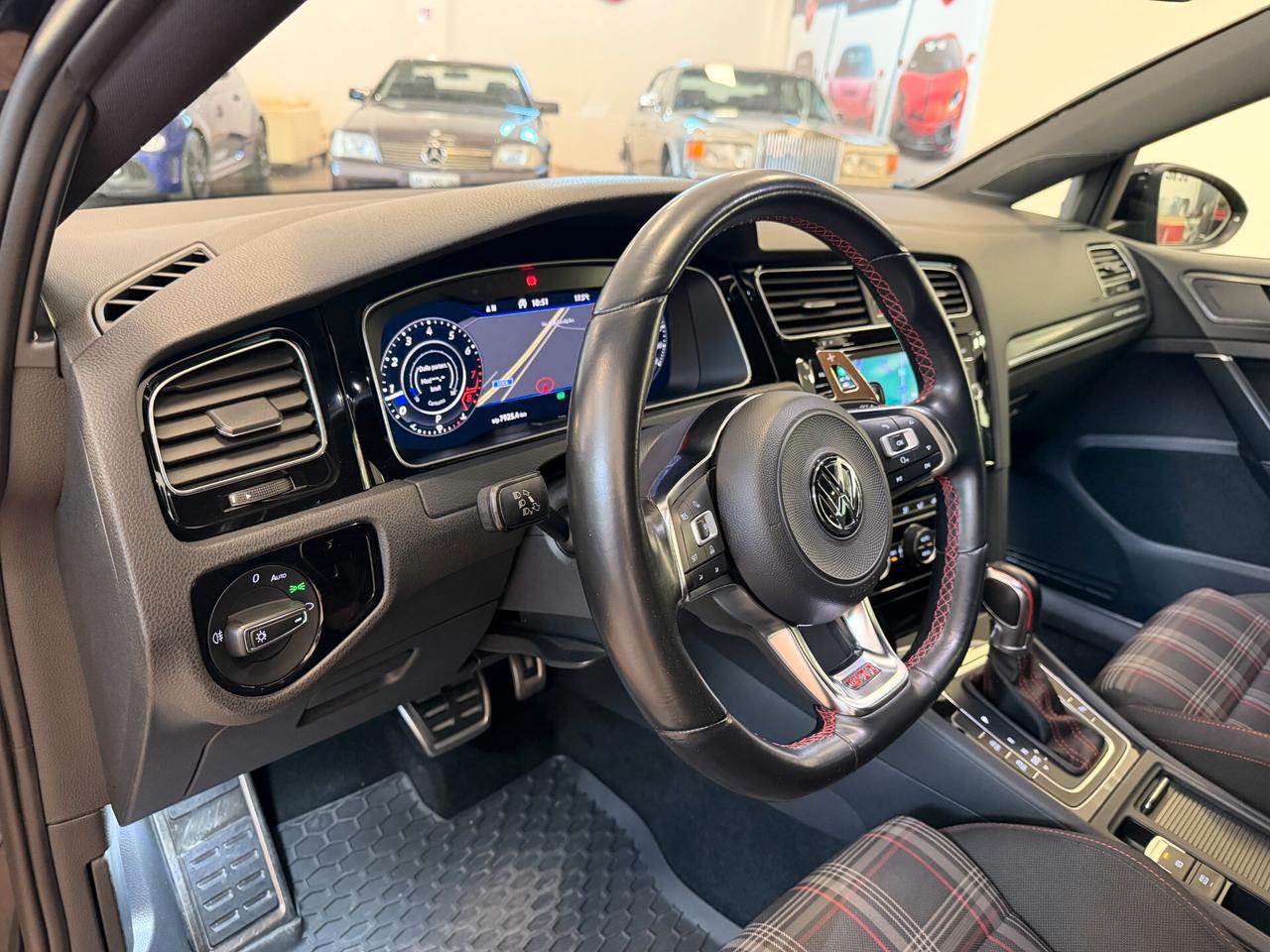 Volkswagen Golf GTI Performance 2.0 TSI 245 CV