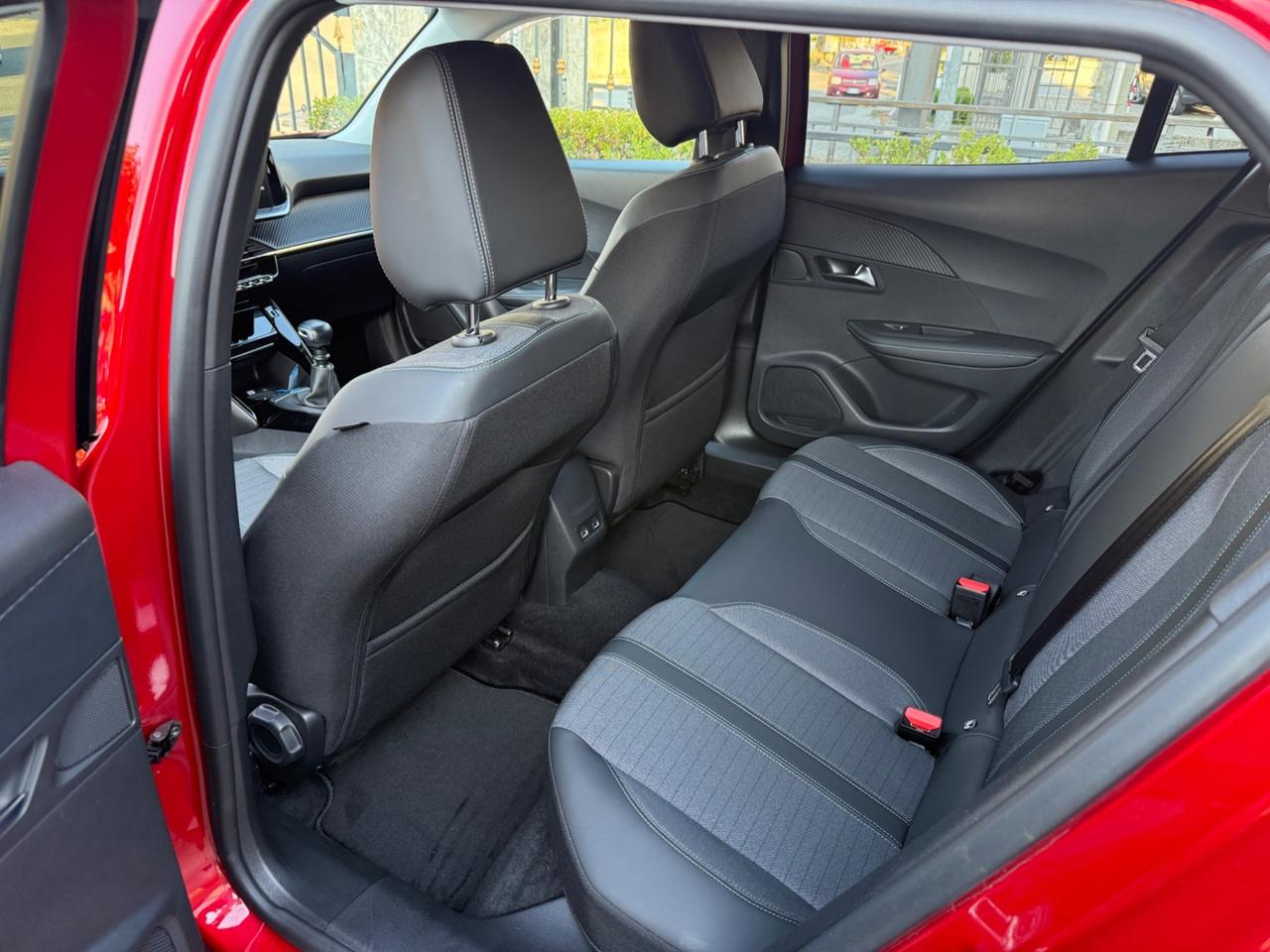 Peugeot 2008 BlueHDi 110 S&S Allure