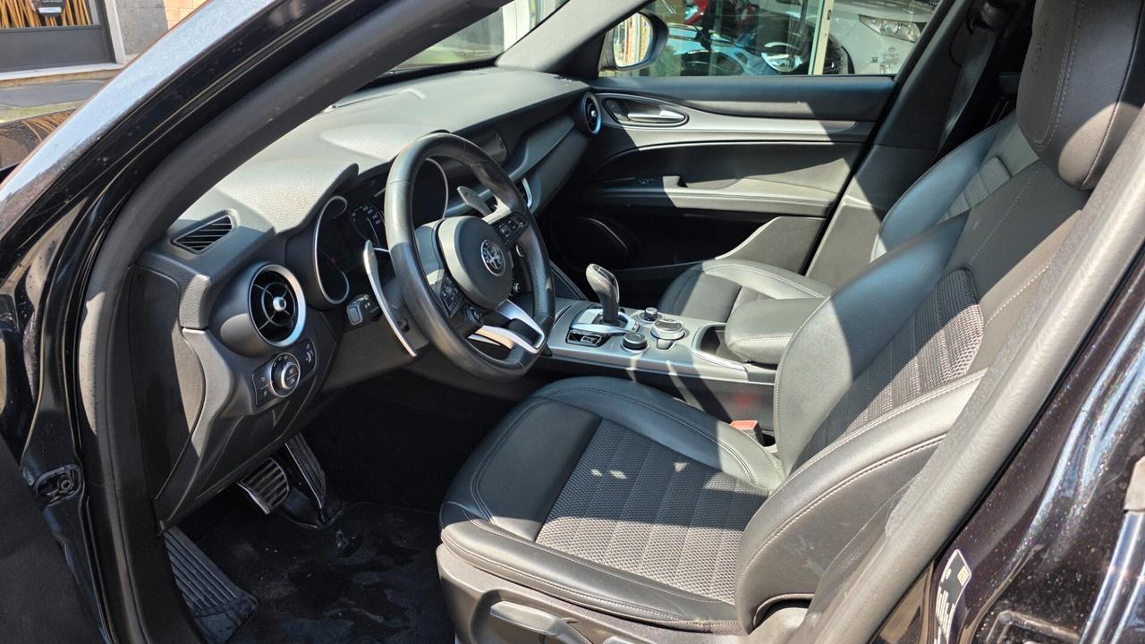 Alfa Romeo Stelvio 2.2 Turbodiesel 160 CV AT8 RWD Sprint
