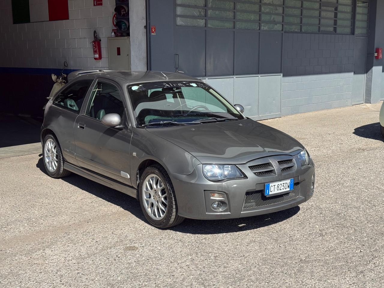 Mg ZR 105 cat 3 porte