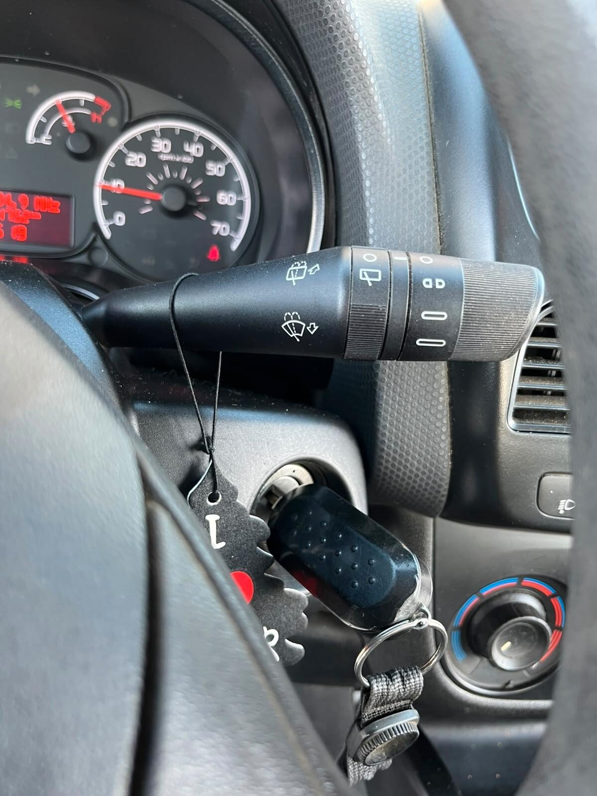 Fiat Doblo 1.6 Diesel 105 cv MJT Autocarro 5 Posti