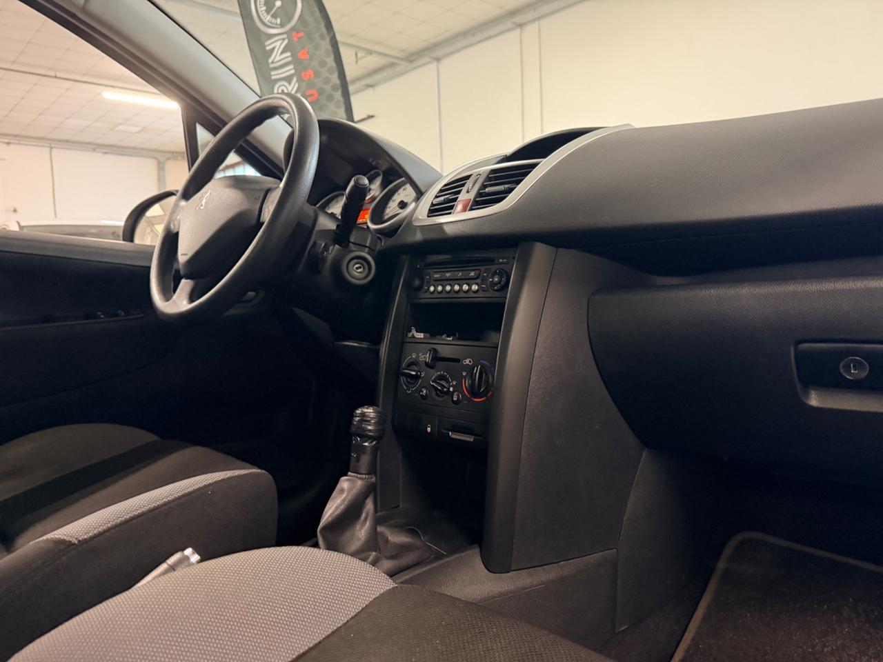 Peugeot 207 1.4 VTi 95CV 5p. X Line