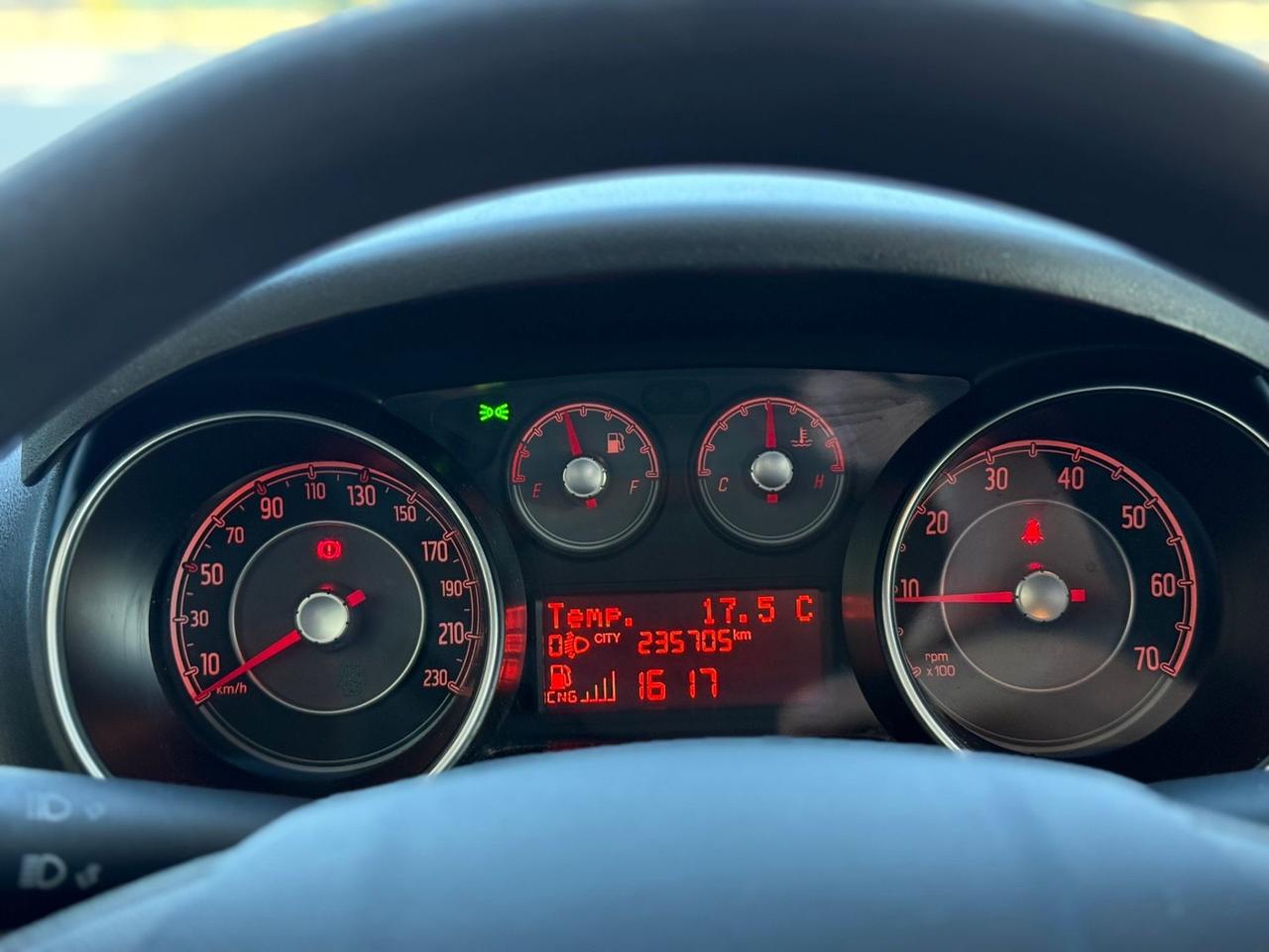 Fiat Punto 1.4 8V 3 porte Natural Power Lounge