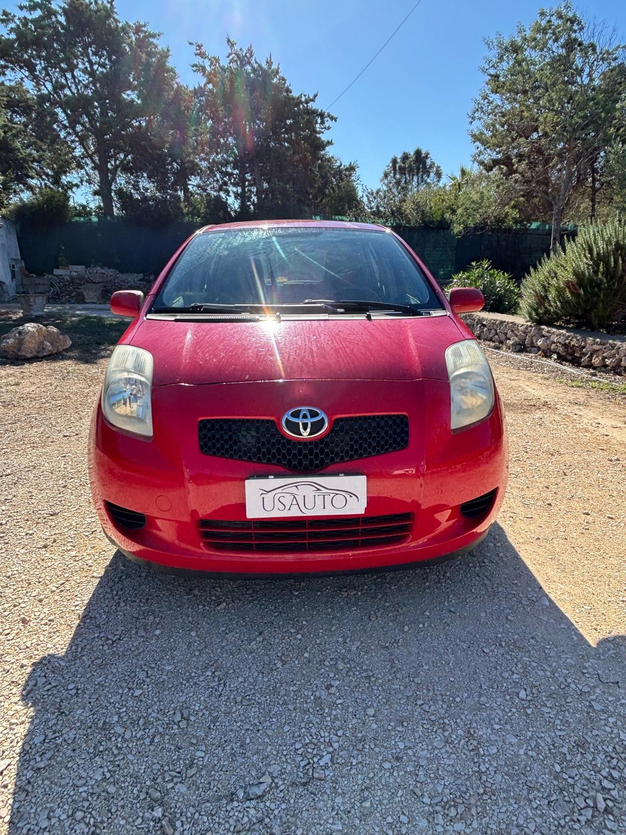 Toyota Yaris 1.0 5 porte Sol