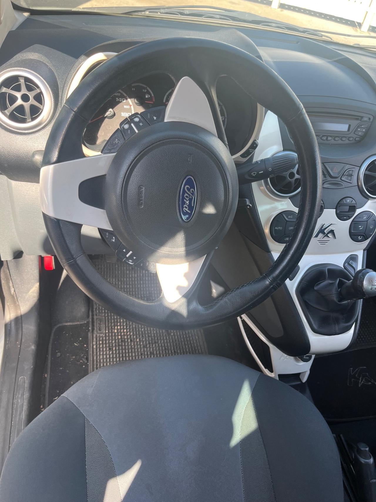 Ford Ka 1.2 8V 69CV Titanium