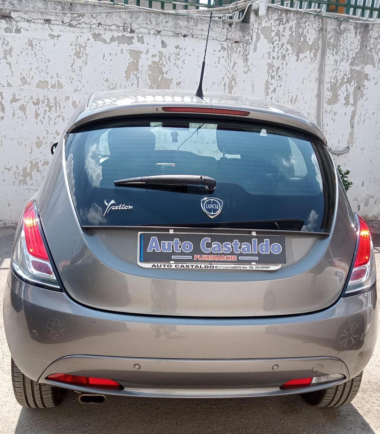 Lancia Ypsilon 1.2 69 CV 5 porte Platinum