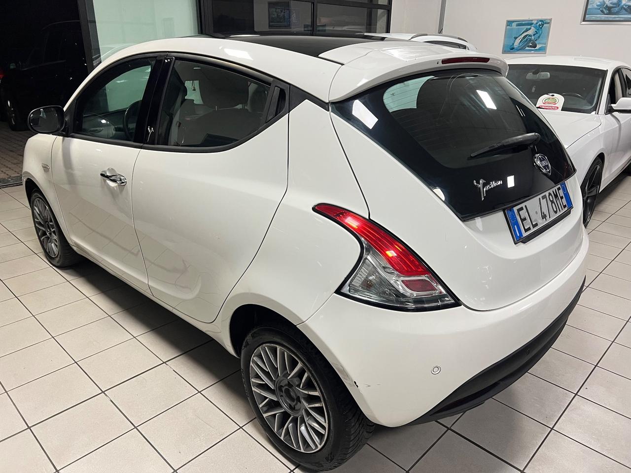 Lancia Ypsilon 1.3 MJT 16V 95 CV 5 porte Platinum Full optional
