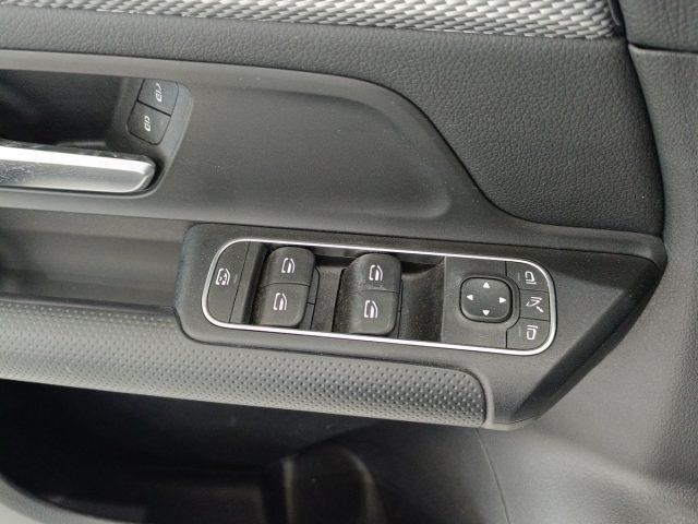 MERCEDES-BENZ GLA 200 d Automatic Business Extra