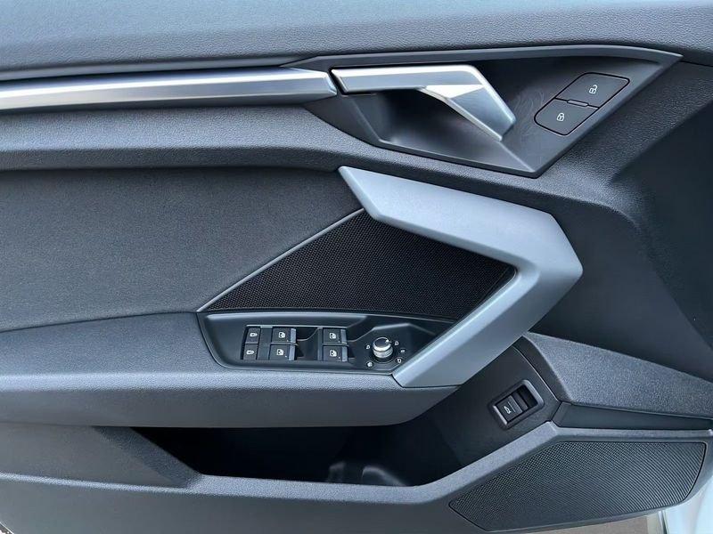 Audi A3 A3 SPB 35 TFSI S tronic S line edition Navi Led Camera