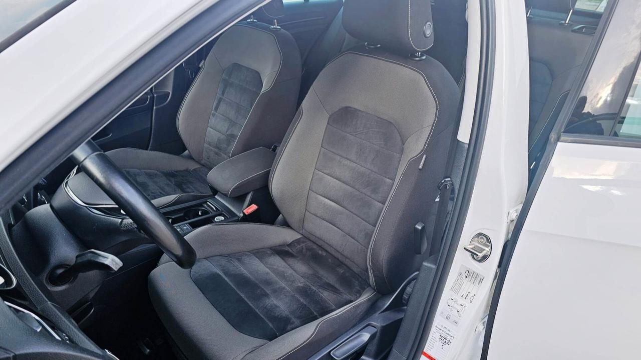 Volkswagen Golf 1.4 TGI 5p. Highline BlueMotion