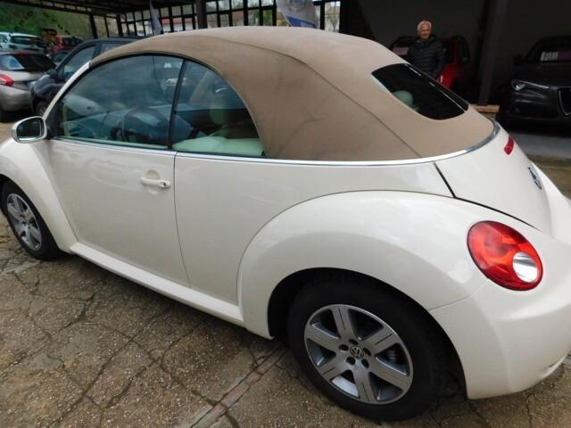 Volkswagen New Beetle 1.9 TDI 105CV Cabrio Lim. Red Edt.