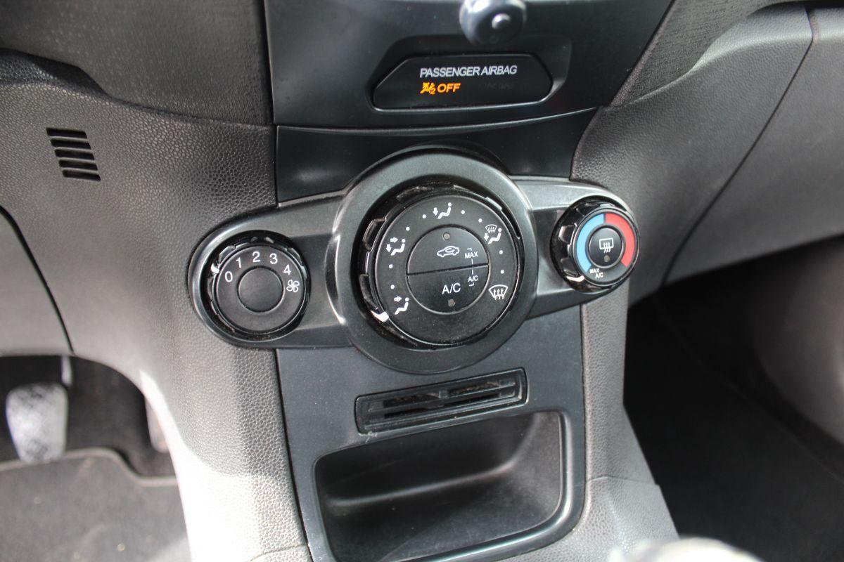 FORD - Fiesta - 1.4 5p. Bz. GPL Titanium
