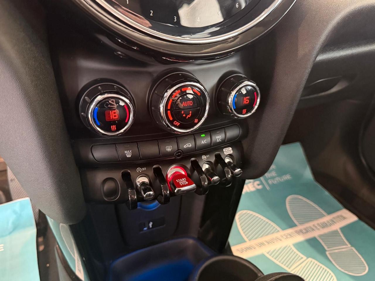 Mini 1.5 Cooper Business