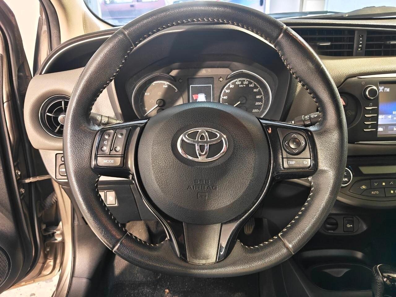 TOYOTA Yaris 3ª serie Yaris 1.5 Hybrid 5 porte...