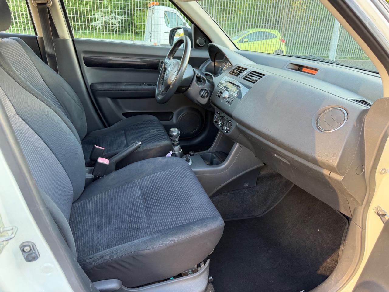 Suzuki Swift 1.3 4x4 5p. GL