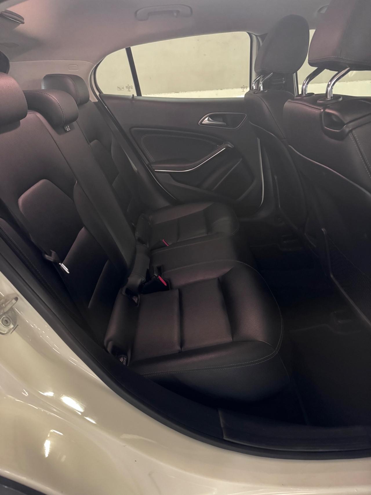 Mercedes-benz GLA 220 d Automatic 4Matic Premium