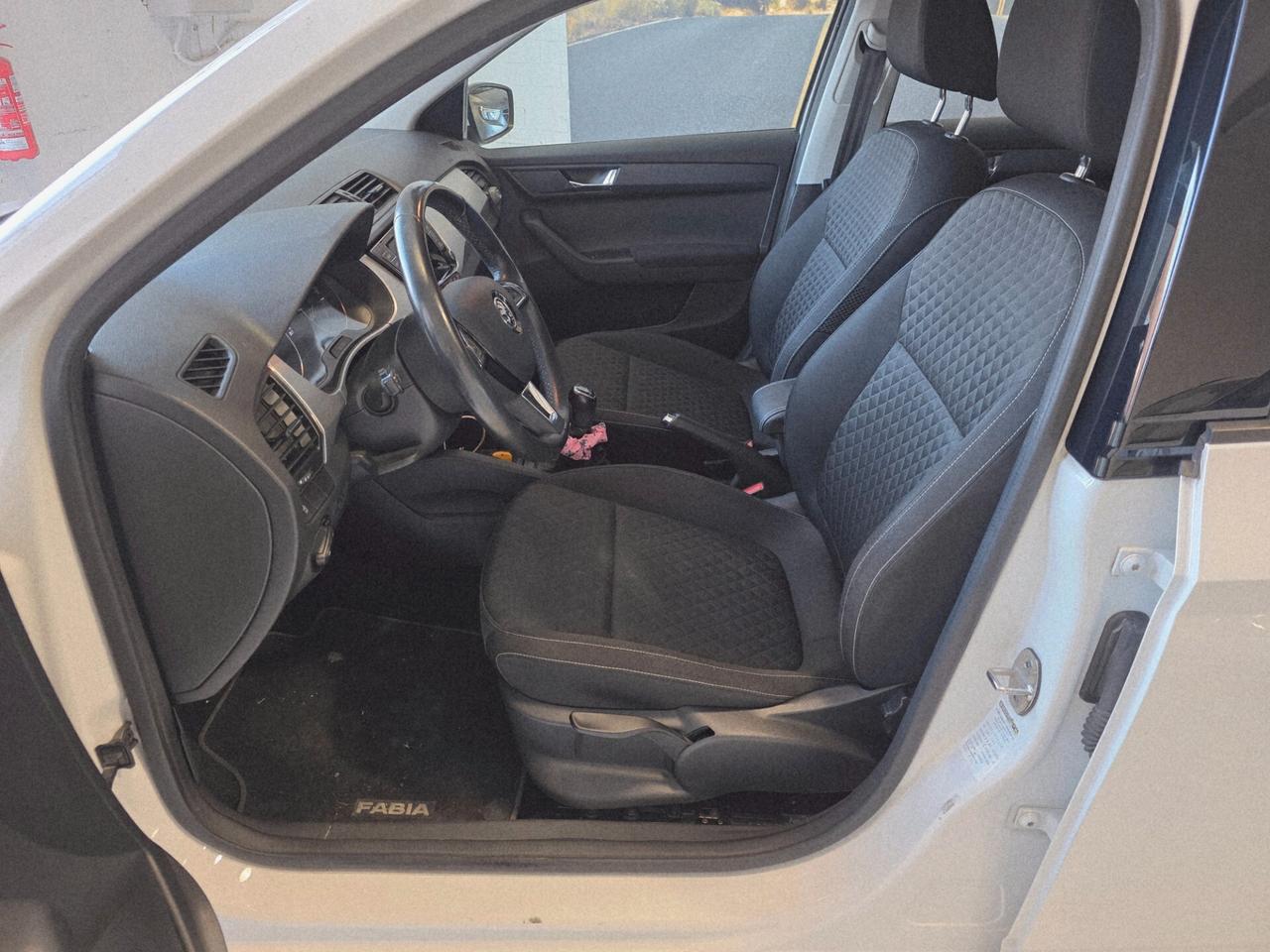 Skoda Fabia 1.0 MPI 75 CV Monte Carlo