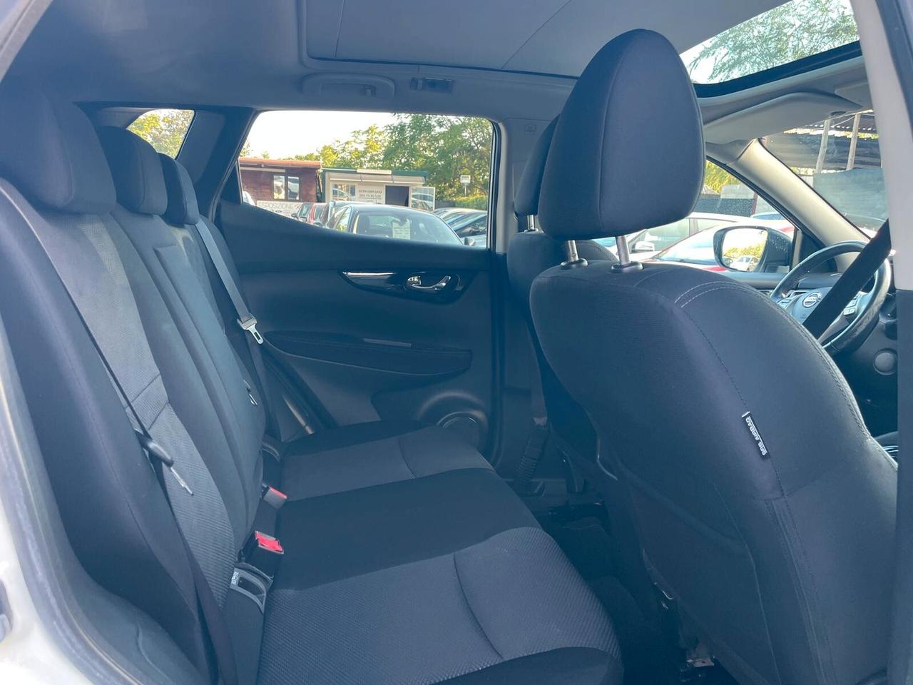 Nissan Qashqai 1.6 dCi 2WD N-Connecta aut
