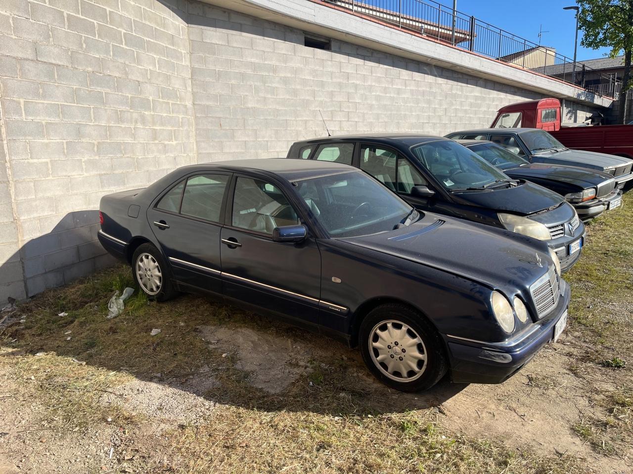Mercedes E 320 V6 4matic DA SISTEMARE CATALIZZATORI
