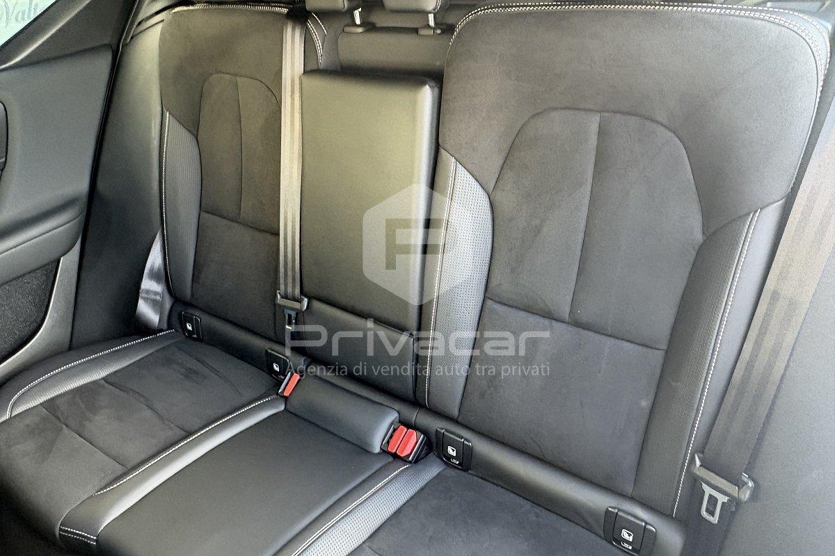 VOLVO XC40 D4 AWD Geartronic R-design