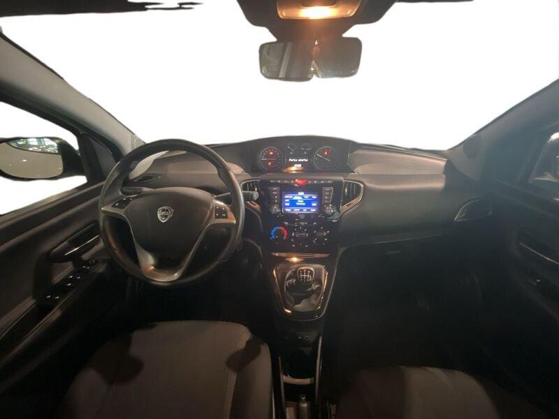 Lancia Ypsilon III 2015 1.0 hybrid Gold s&s 70cv