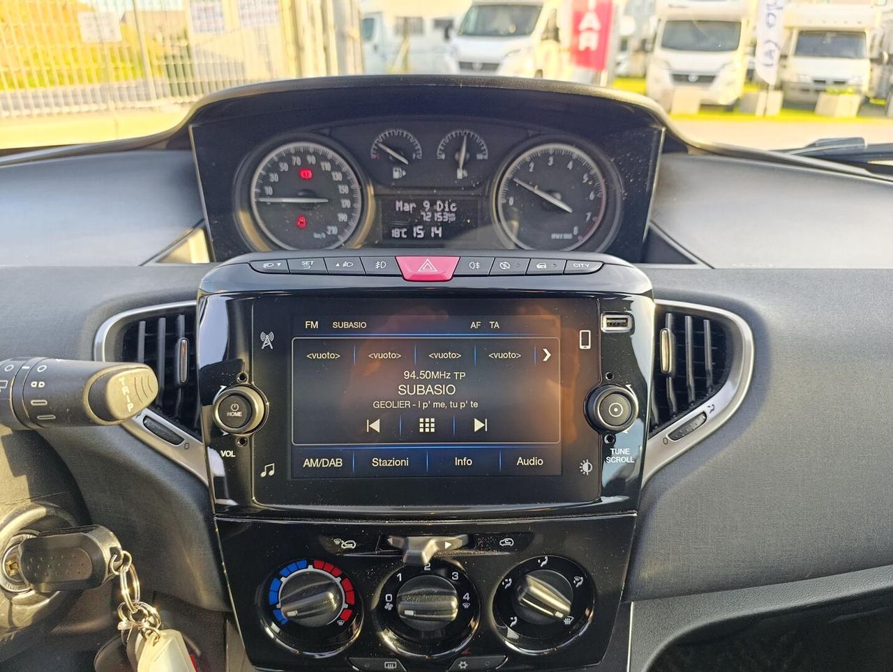Lancia Ypsilon III 1.0 firefly hybrid Gold s&s 70cv