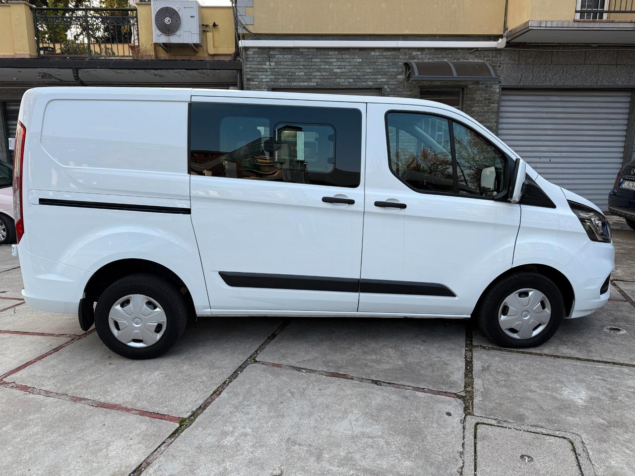 Ford Transit Custom 300 2.0 TDCi 130 MHEV PC-DC Furgone Trend