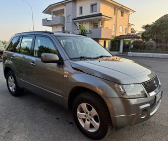Suzuki Grand Vitara Grand Vitara 1.9 DDiS 5 porte (4x4 e GANCIO DI TRAINO)